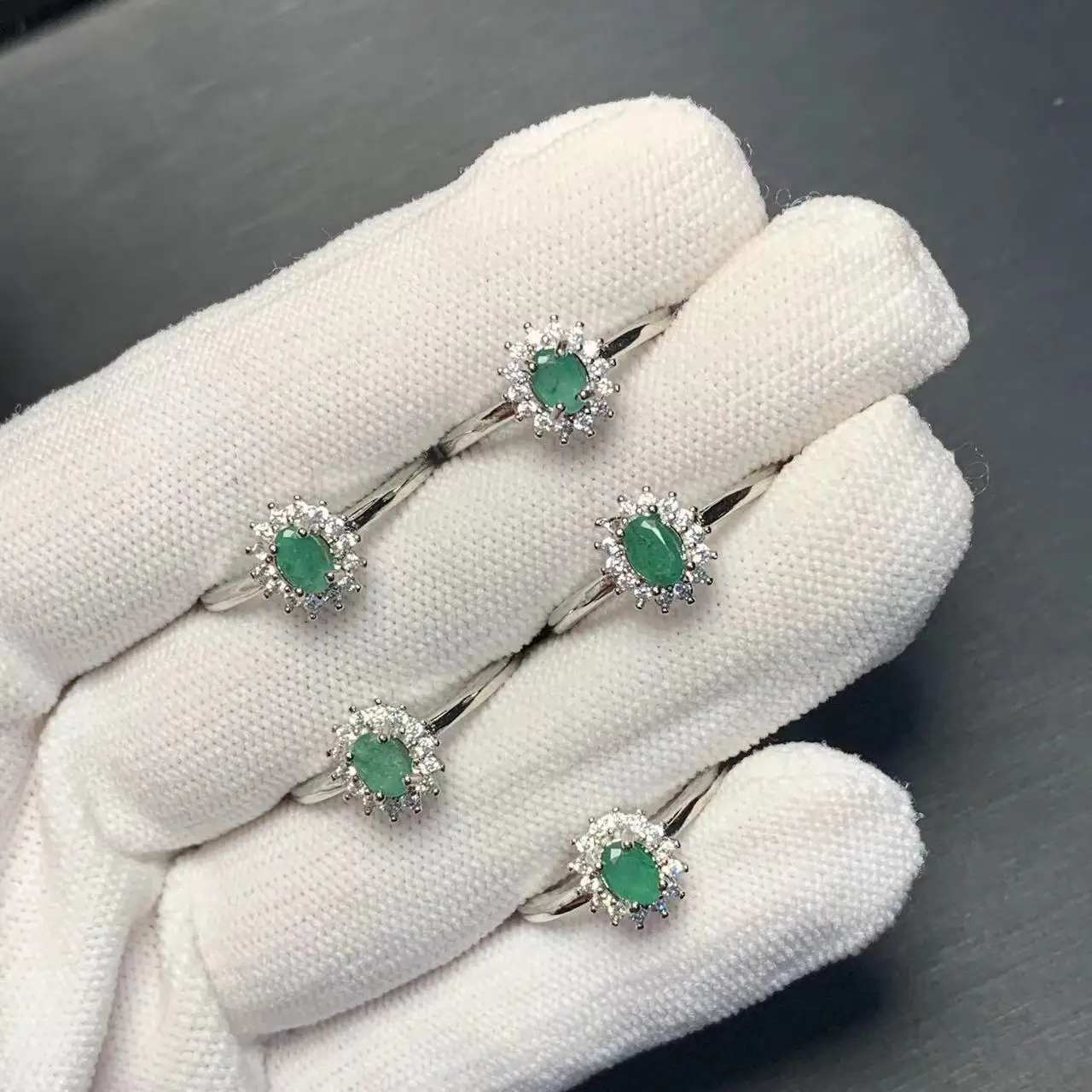 Natural Emerald Ring Adjustable Female Classic Ring Jewelry for Women Gift Wholesale High Quality Vintage Fine