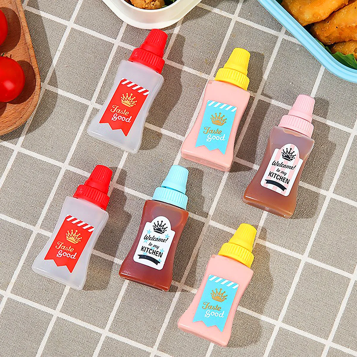4pcs - Square Seasoning Split Bottle Cute Mini Portable Sauce Bottle