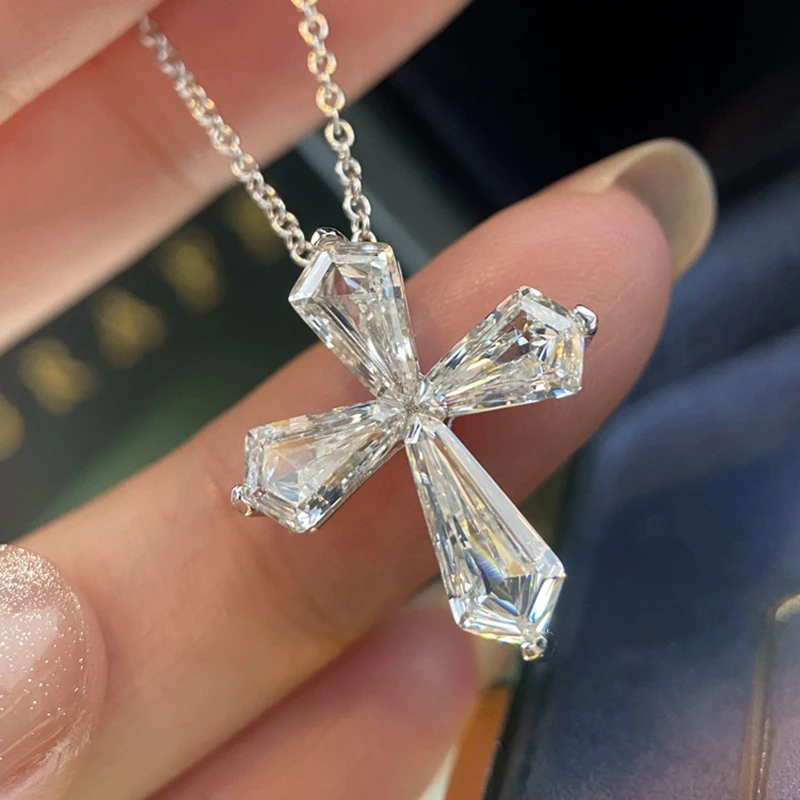 Sparkling High Carbon Diamond Cross Pendant Necklace For Women Wedding Party Jewery Gifts