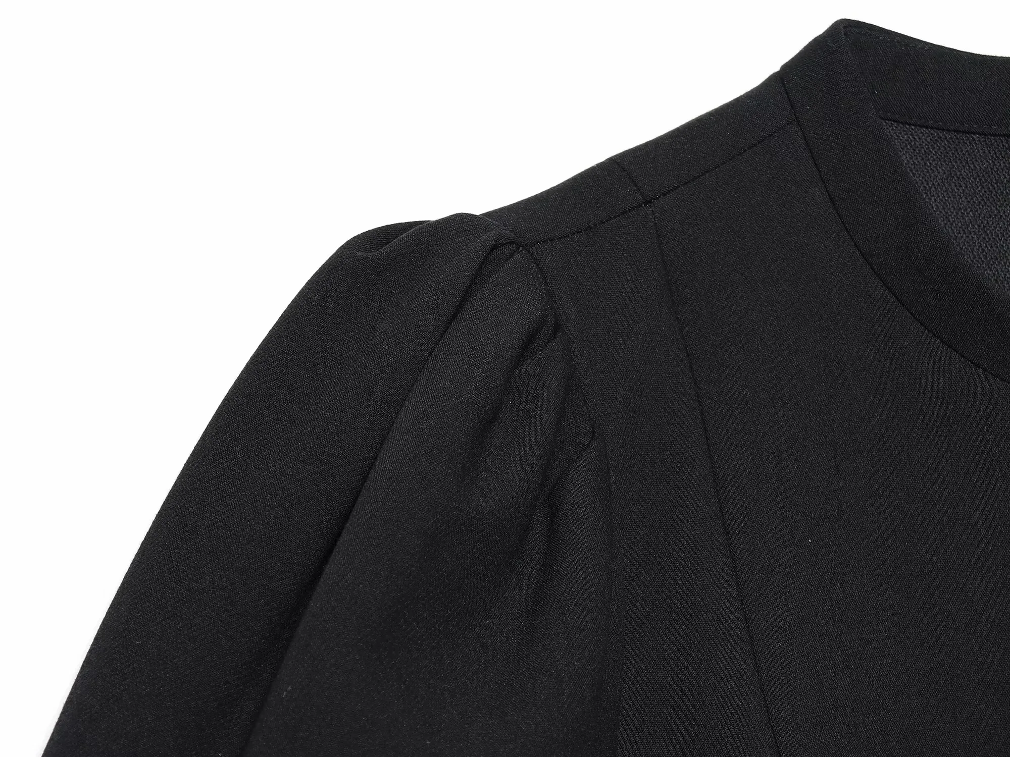 Elegantes Damenkleid für Feiertage und Partys Modisches O-Ausschnitt Puffärmel Kurzkleid mit Rückenreißverschluss Sexy Schwarzes Minikleid – Detail 8