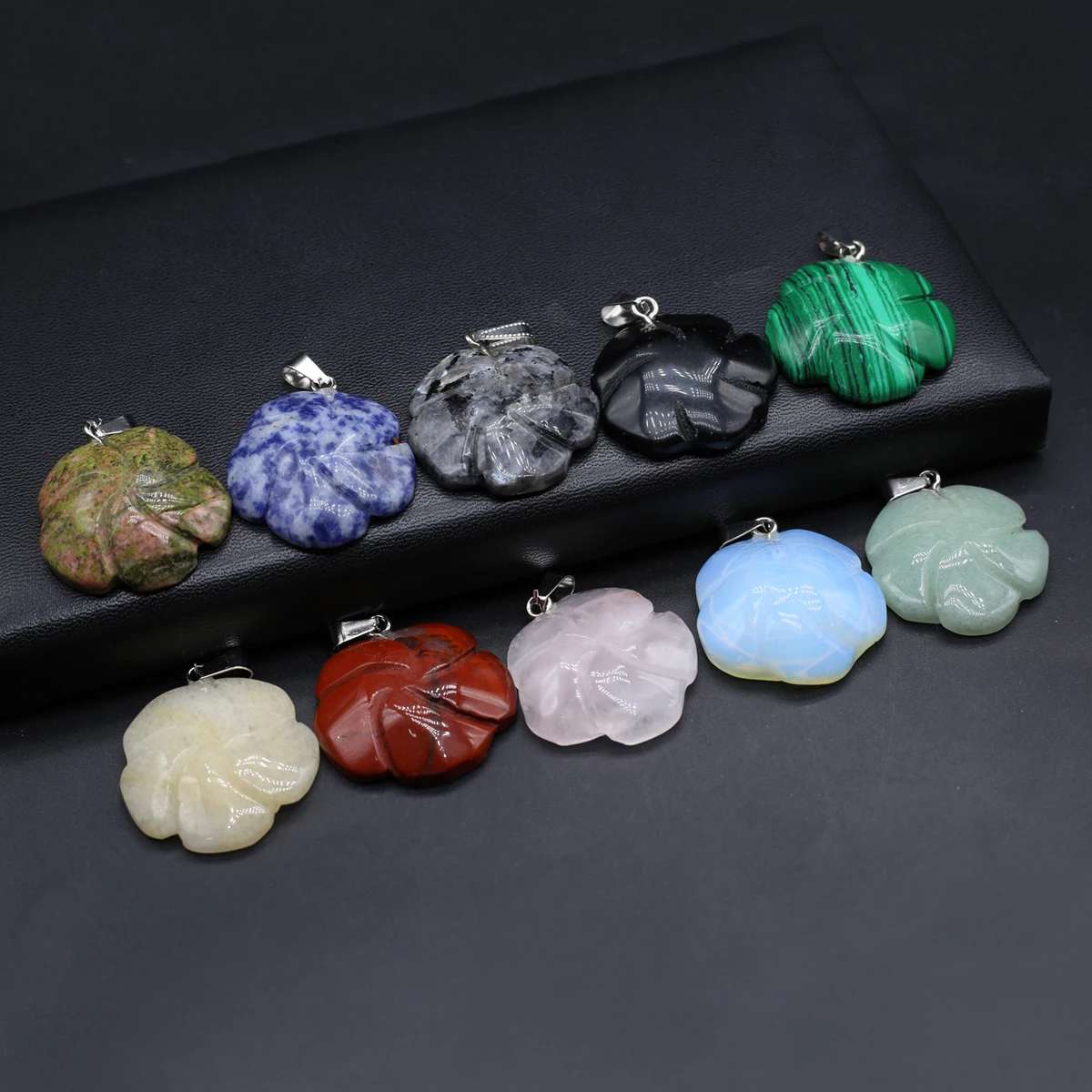 10PCS Wholesale Natural Semiprecious Stone Random Color Flower shaped Pendant Jewelry Making DIY Necklace Earrings Accessories