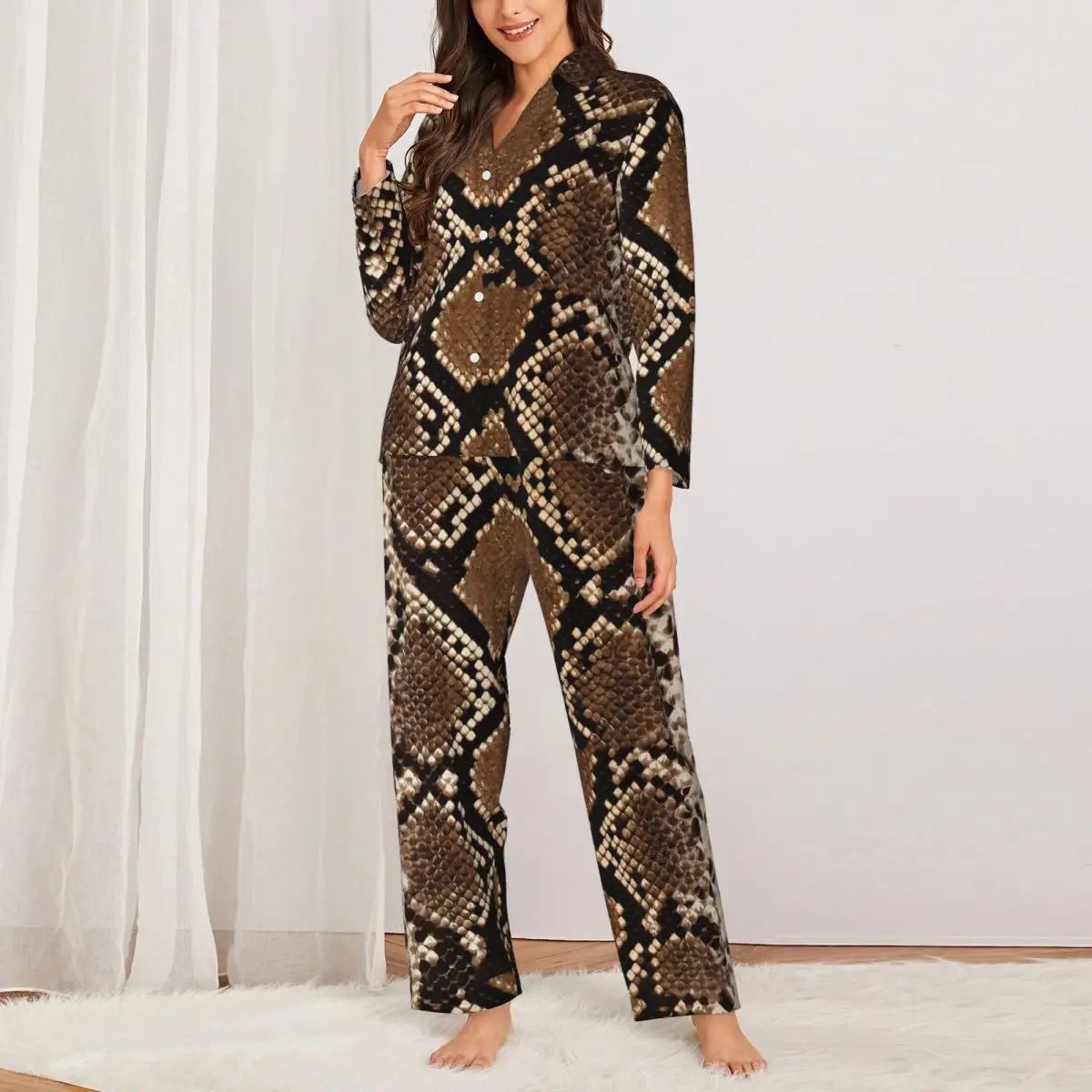 

Женская винтажная пижама из двух предметов в виде змеиной кожи