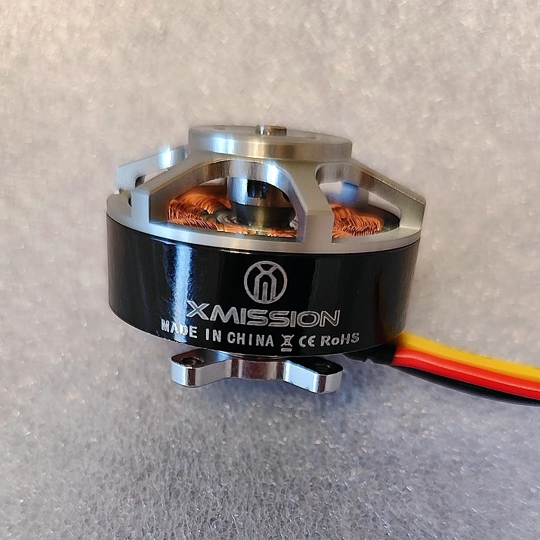 Moteur sans balais 4230 KV420 pour drone RC multicoptère, 590W, 4-6S Lipo, avec hélice montée sur l'arbre.