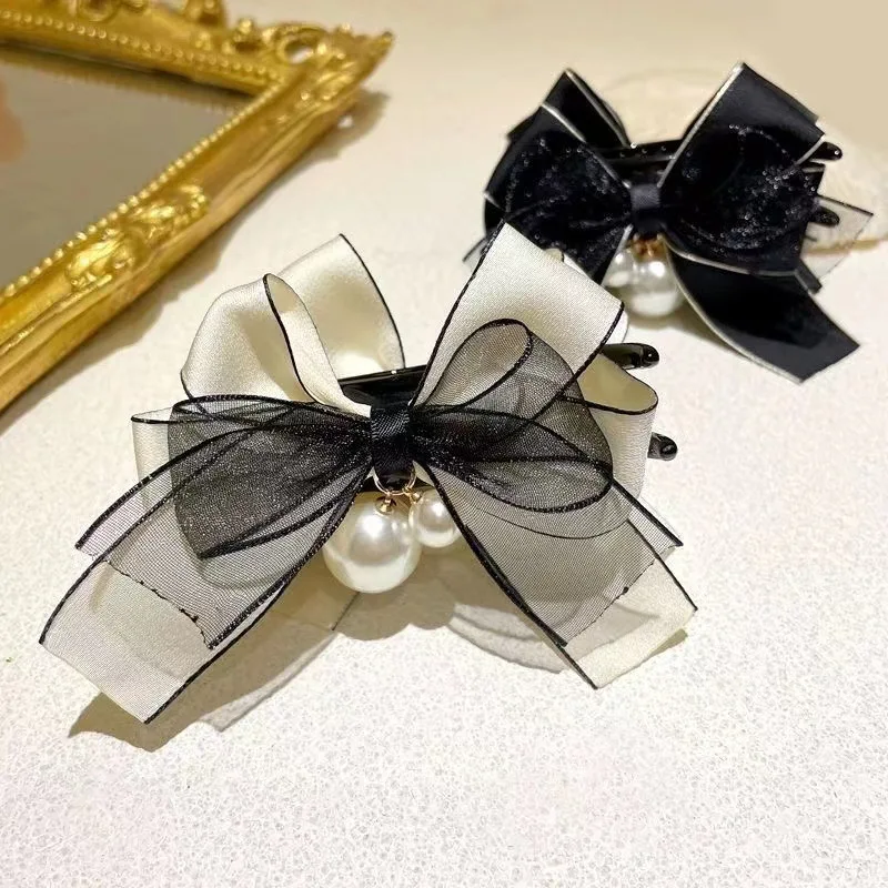 

Bowknot Pearl Hair Claws Women Black White Gentle Hair Clip Claws for Girls Elegance Simple Shark Crab Clips Hair Accessoires