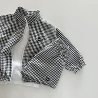 Costumes d'été coréens à carreaux pour garçons et filles, manteau à manches longues avec fermeture éclair et short, ensembles de vêtements pour tout-petits, nouvelle mode, 2 pièces, 2024 4