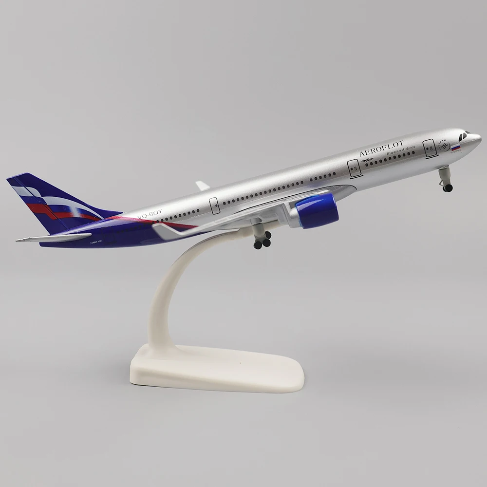 

Metal Aircraft Model 20cm 1:400 Russia A330 Metal Replica Alloy Material With Landing Gear Ornaments Children's Toys Boys Gifts