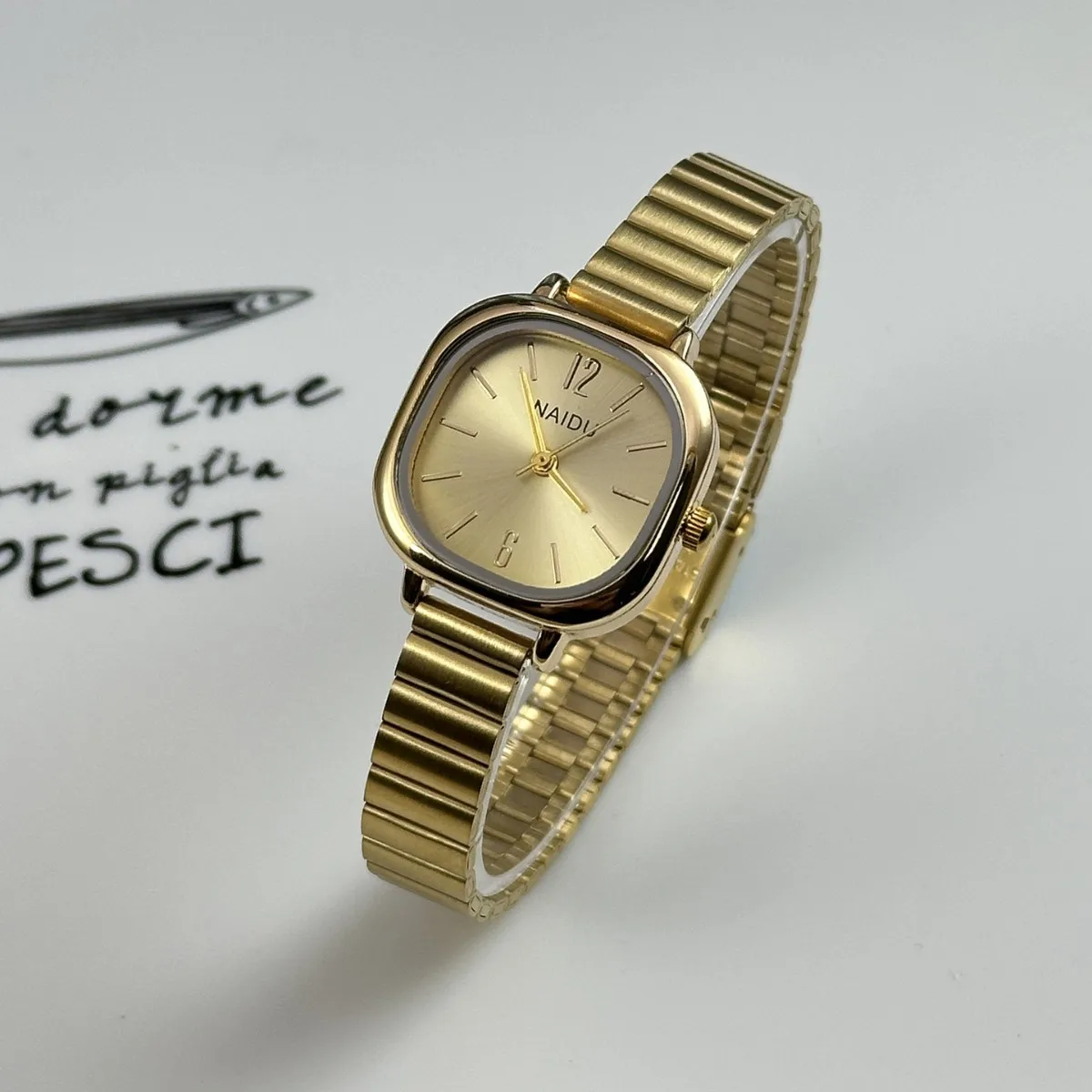 Luxury Women's Quartz Watch with Adjustable Stainless Steel Strap