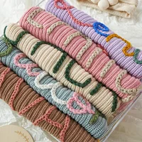 Nouveau nom personnalisé enfants vêtements filles garçons personnalisé bébé chandails à la main ligne épaisse broderie enfants pull tricoté 1