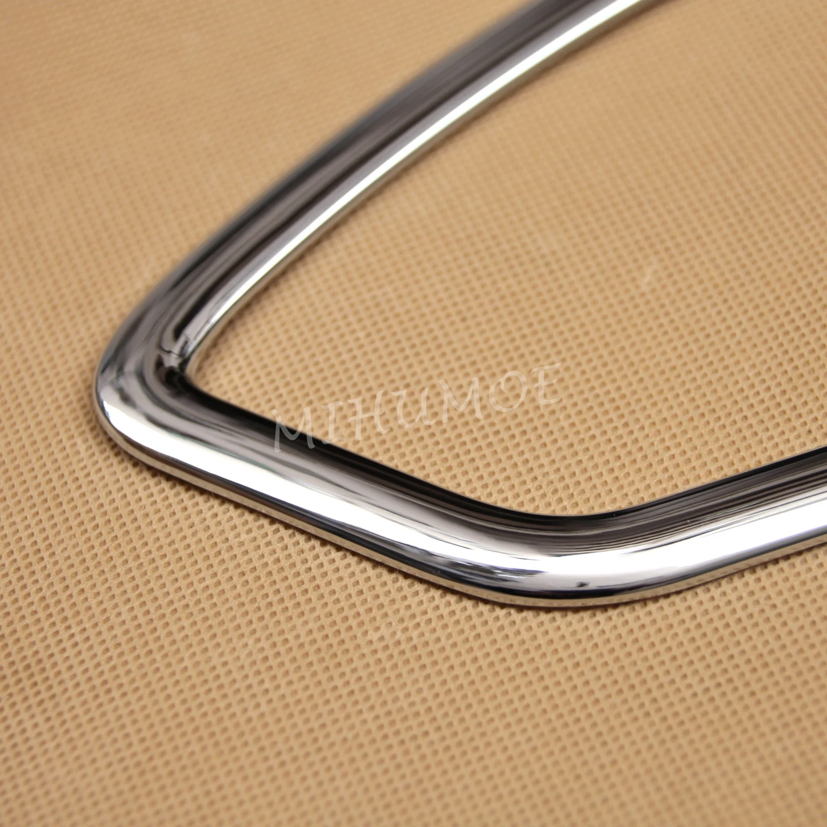 OMAC Listello Portelleria Posteriore Per Mitsubishi Eclipse Cross (2017-2021) – Protezione Bau In Acciaio Inox Cromato – Facile E Veloce Da Montare