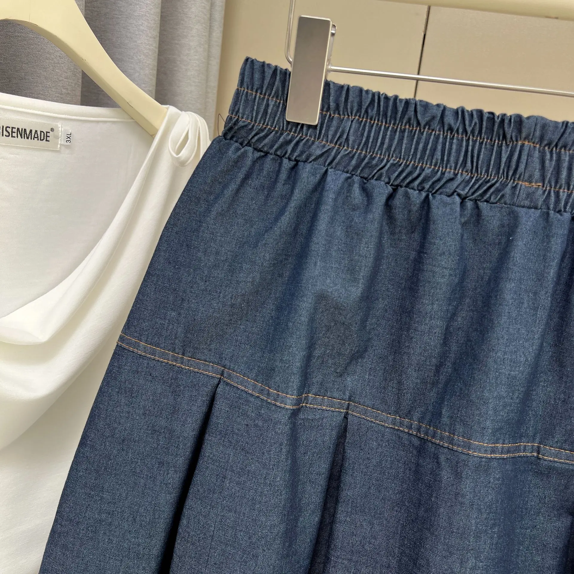 Summer New Plus Size Denim Skirt Women's Wear 100KG Fashion Sweet Thin Pleated Bottoms 1667