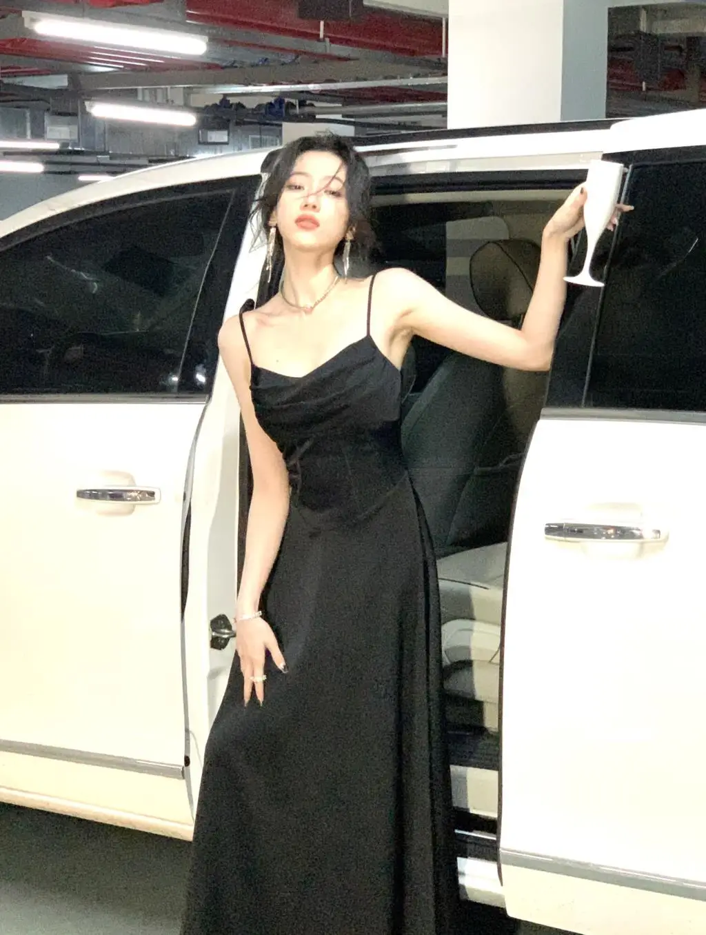 New Summer Satin Midi Dress Women Slim Spaghetti Strap Elegant Party Dresses Wedding Evening Birthday Backless Prom Robe Clothes