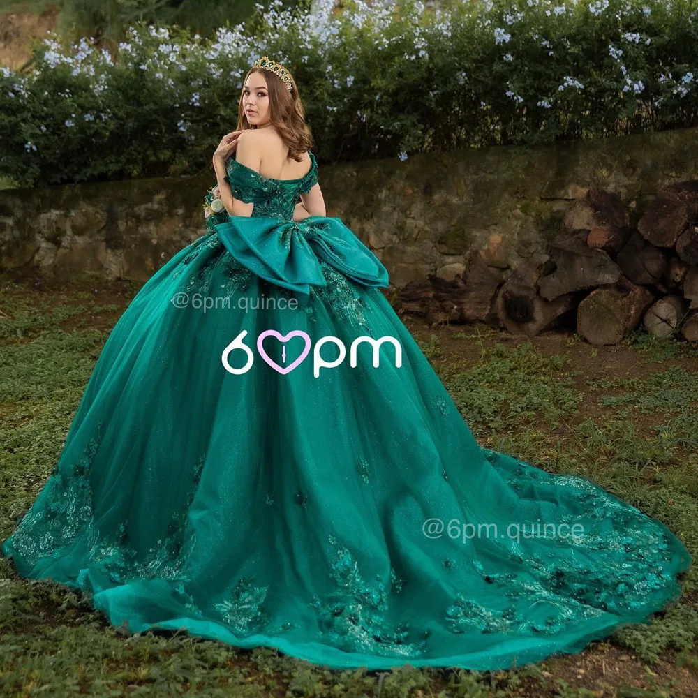 

Emerald Green Quinceanera Dresses Ball Gown Birthday Party Dress Lace Up Graduation Gown quinceanera de 15 anos