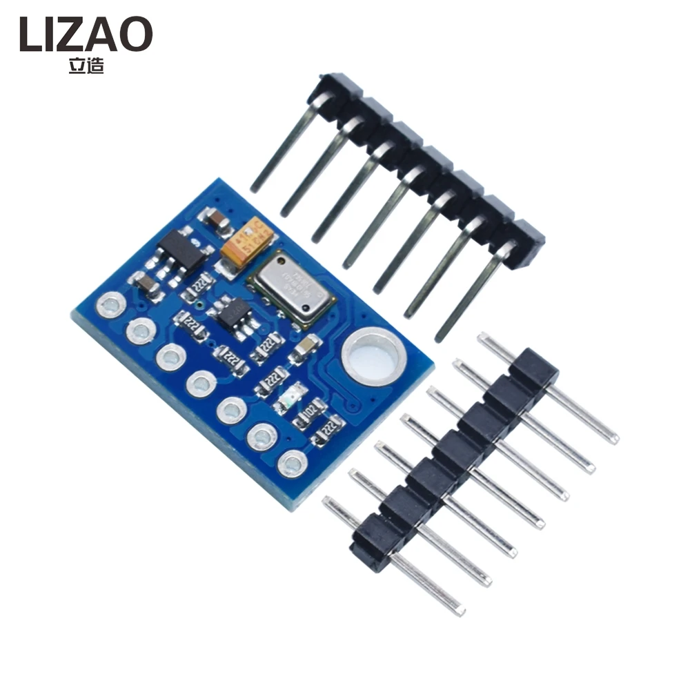 Gros plan sur le capteur MS5611 du module GY-63 pour Arduino avec soudures et composants électroniques