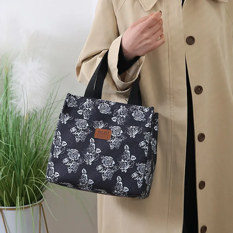 Stilvoll und praktisch: Tragbare Lunch-Tragetasche mit Blumendruck und dickem Nylongewebe für Arbeit und Outdoor – Detail 19