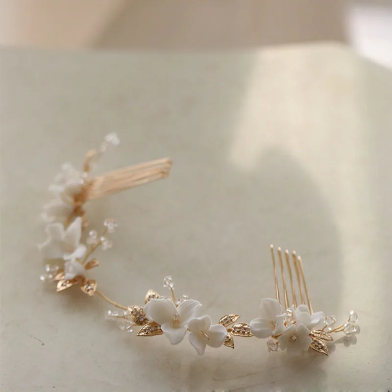 SLBRIDAL Handmade Alloy Leaf Porcelain Flower Pearls Bridal Hair Comb Wedding Headpieces Women Girls Jewelry Hair Accessories