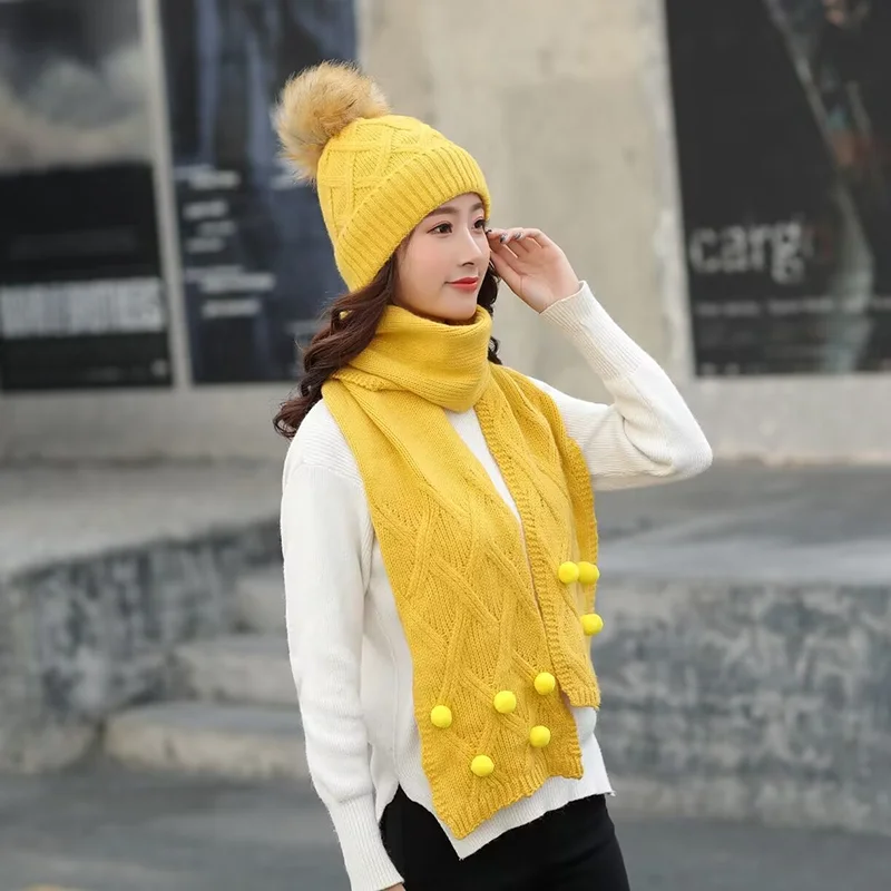 

New2022 Women's Hat and scarf Gloves set three Pieces for Women Winter Kitted Wool hats for Girls Thick Warm Hat scarf Glove Set