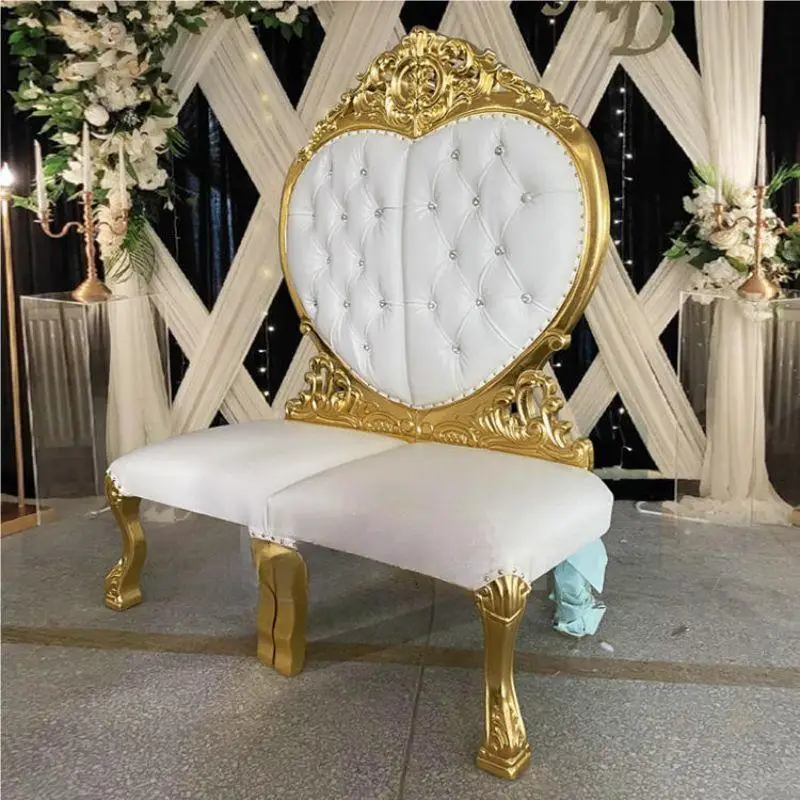 Wedding event combined with heart-shaped double sofa wedding