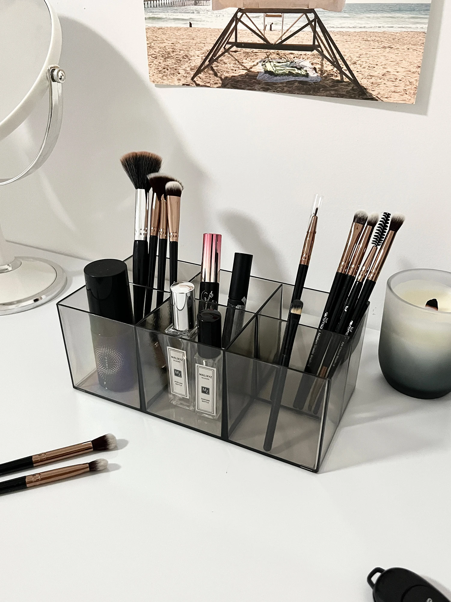 Description Picture 2 of itemClear Makeup Brush Organizer, Acrylic Cosmetic Brushes Storage Holder with 6 Slots, Pencil Pen Holder for Desk