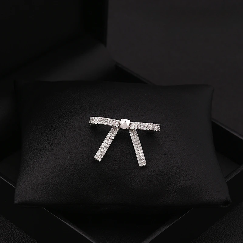 Korean Style Simple Neckline Small Pin Suit Decorative Shirt Cardigan Anti-Exposure Graceful Bowknot Luxury Brooch Jewelry 6035