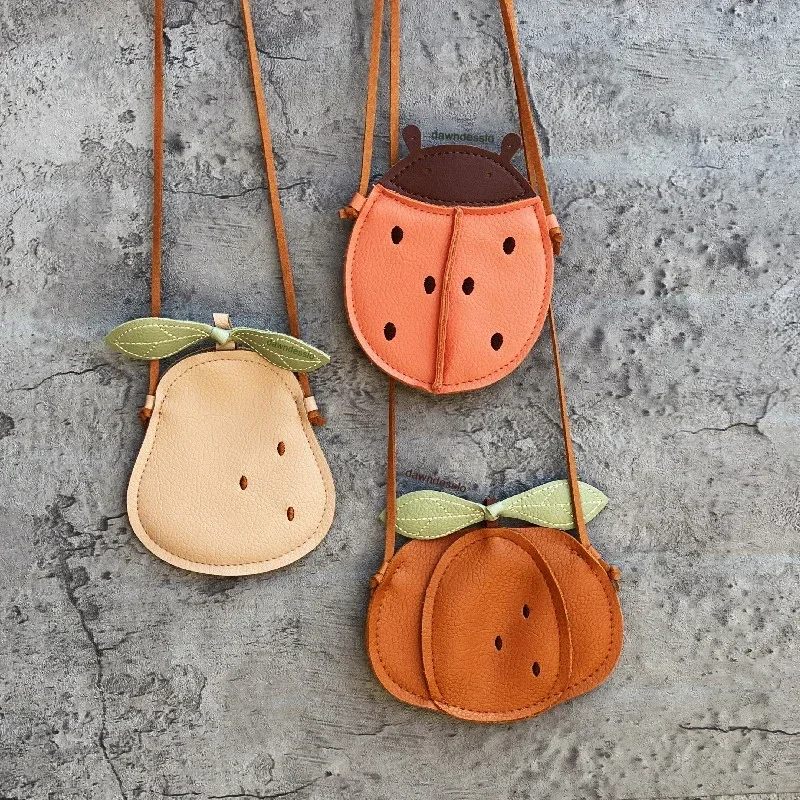Dessin animé mignon enfants Mini sacs pour enfant en bas âge filles citrouille/poire/coccinelle sac à bandoulière Kawaii bébé enfants petits sacs à main cadeau