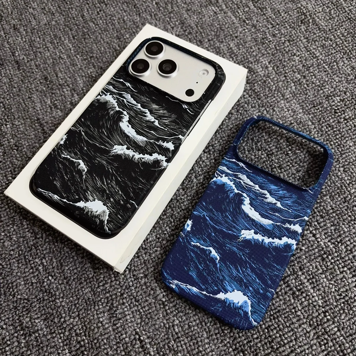 Sleek Carbon Fiber Kevlar Magnetic Wireless Charging Case
