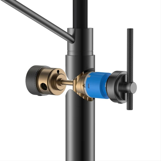 ก๊อกน้ำครัวแบบ 3-in-1 สีเทาปืนทองเหลือง รุ่นโมเดิร์น แบบรูเดียว พร้อมตัวกรองน้ำแยกต่างหาก ก๊อกน้ำแบบดึงออกได้  แบบผสมน้ำร้อนน้ำเย็น 6