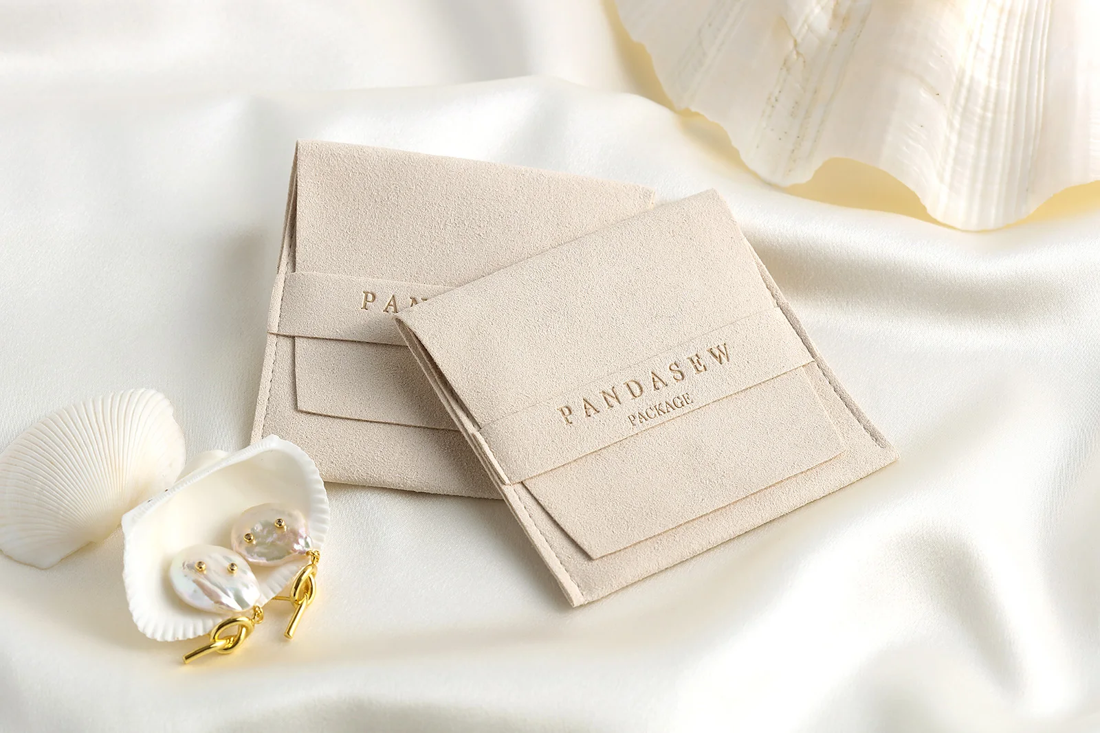 50/100pcs Custom Logo Microfiber Jewelry Packaging Gift Bags Envelope Velvet Jewelry Pouch Necklace Ring Gift Pouches Wholesale 2 S53491c2dfd0f4f9cabe44f02e8079dd73