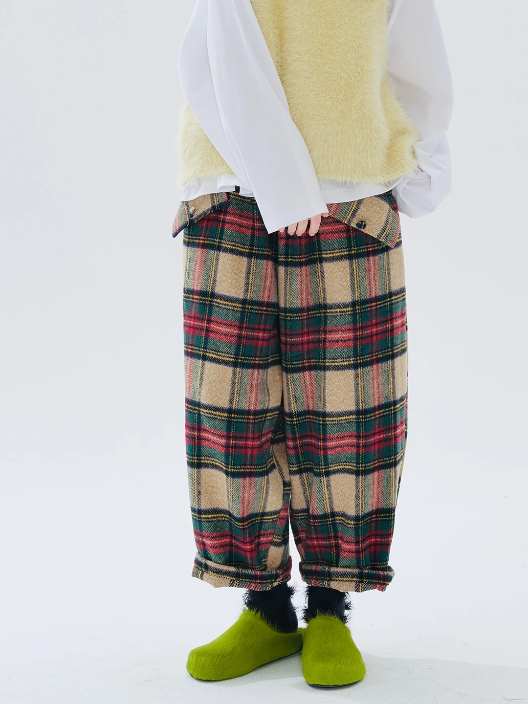 imakokoni 2023 autumn new original design woolen blend plaid thigh trousers for women leg 234306
