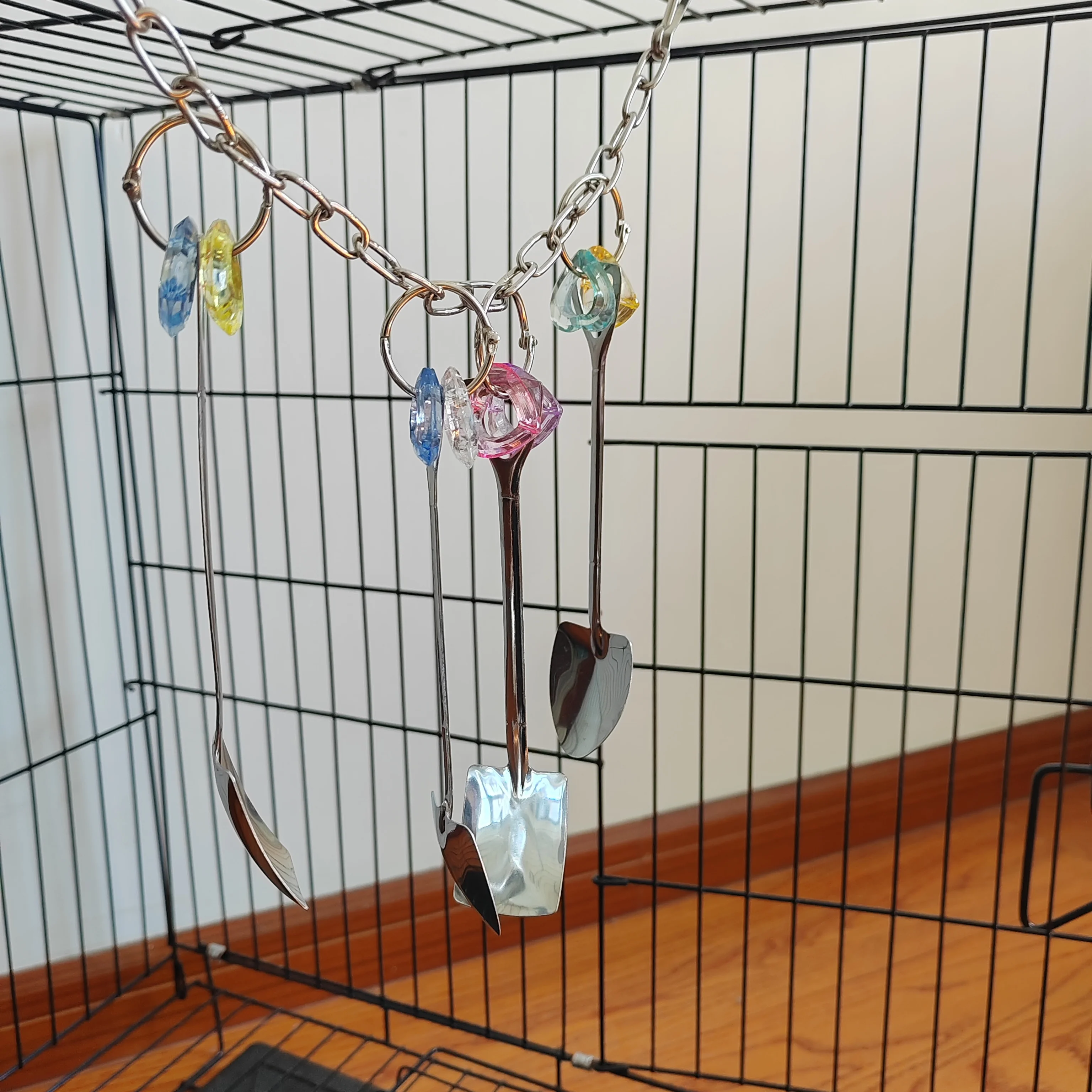 Bird Colorful Acrylic Chew Toy Parrots Stainless Steel Scoop Toys Mini Macaws African Greys Cockatoos Cage Accessories