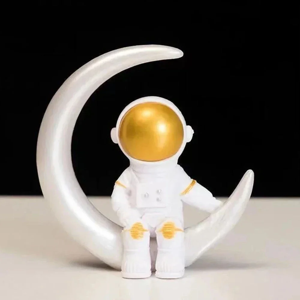 4pcs Astronaut Figure Statue Figurine Spaceman Sculpture Educational Toy Desktop Home Decoration Astronaut Model For Kids Gift miniature figurines action figure toy astronaut figurine