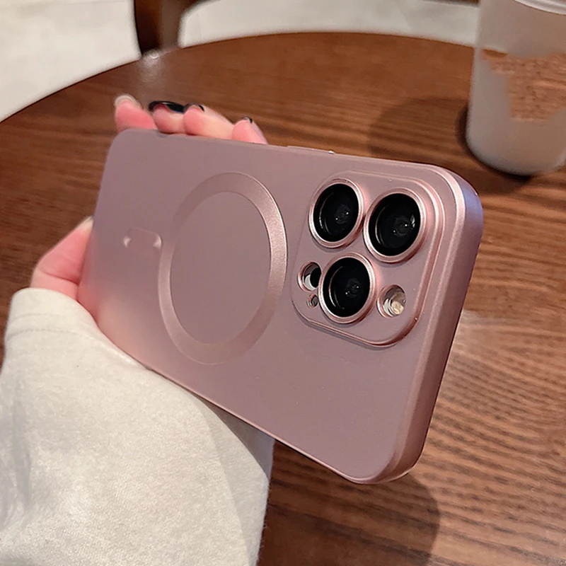 thumbnail image 1 of Magsafe-funda de carga inalámbrica para móvil, carcasa magnética suave de lujo para iPhone 15, 14, 13, 12, 11 Pro Max, X, XR, Xs Max, 7, 8 Plus, SE 2020, 1 of 5