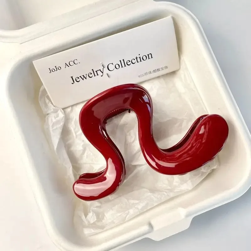 Simple Irregular Shark Clip Women's Advanced 2025 New Hair Accessories Elegant, Creative, Fashionable Going Out Convenient