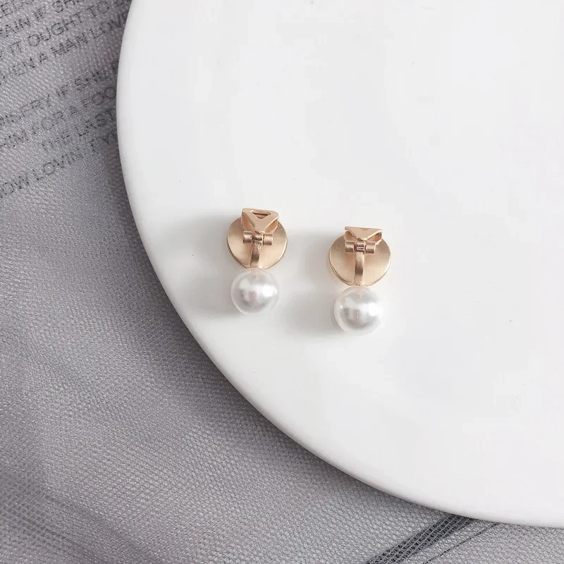 Minimalist Simple Small Round Pearls Earrings Ears Clip White simulation Pearls Clip on Earrings No Piercing For Women Lady ear clip earrings clip earrings ear clip