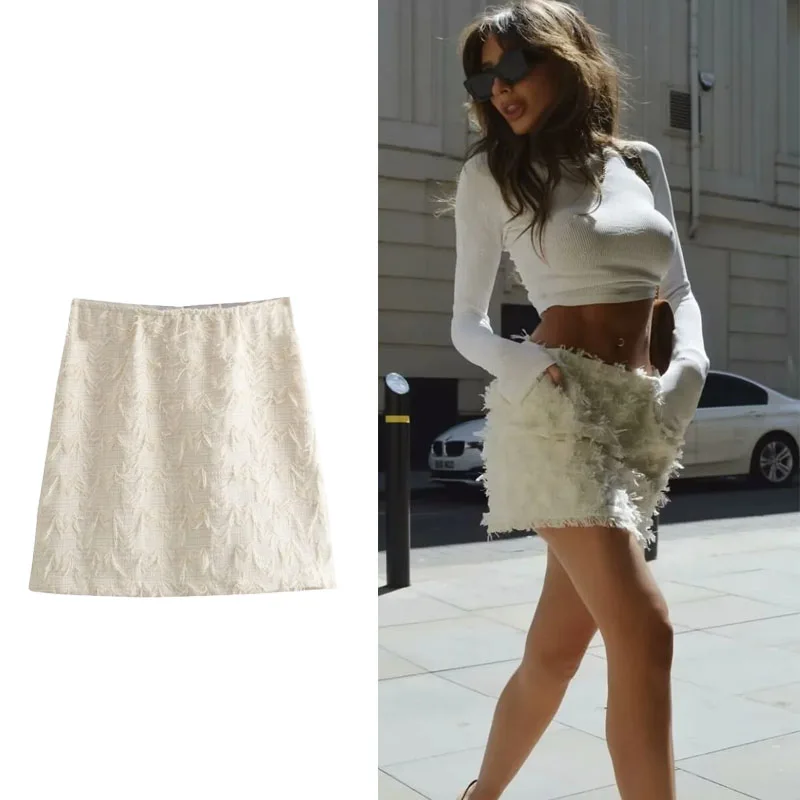 

TRAF Sexy Mini Skirt For Woman White High Waist A-Line Short Skirt 2024 Autumn Winter Femme Elegant Y2K Streetwear Skirts