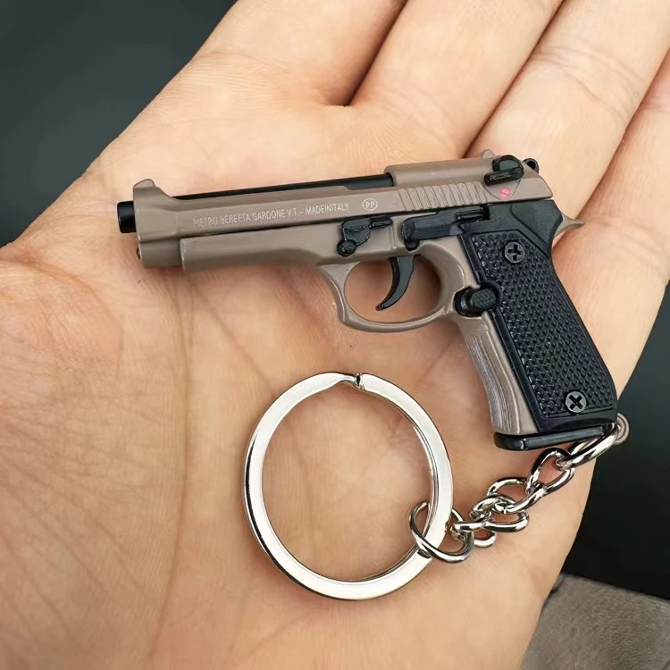 New 1:4 Beretta 92F Pistol Shape Portable Toy Gun Model Keychain Weapon Mini Metal Shell Ejection Free Assembly For Boys