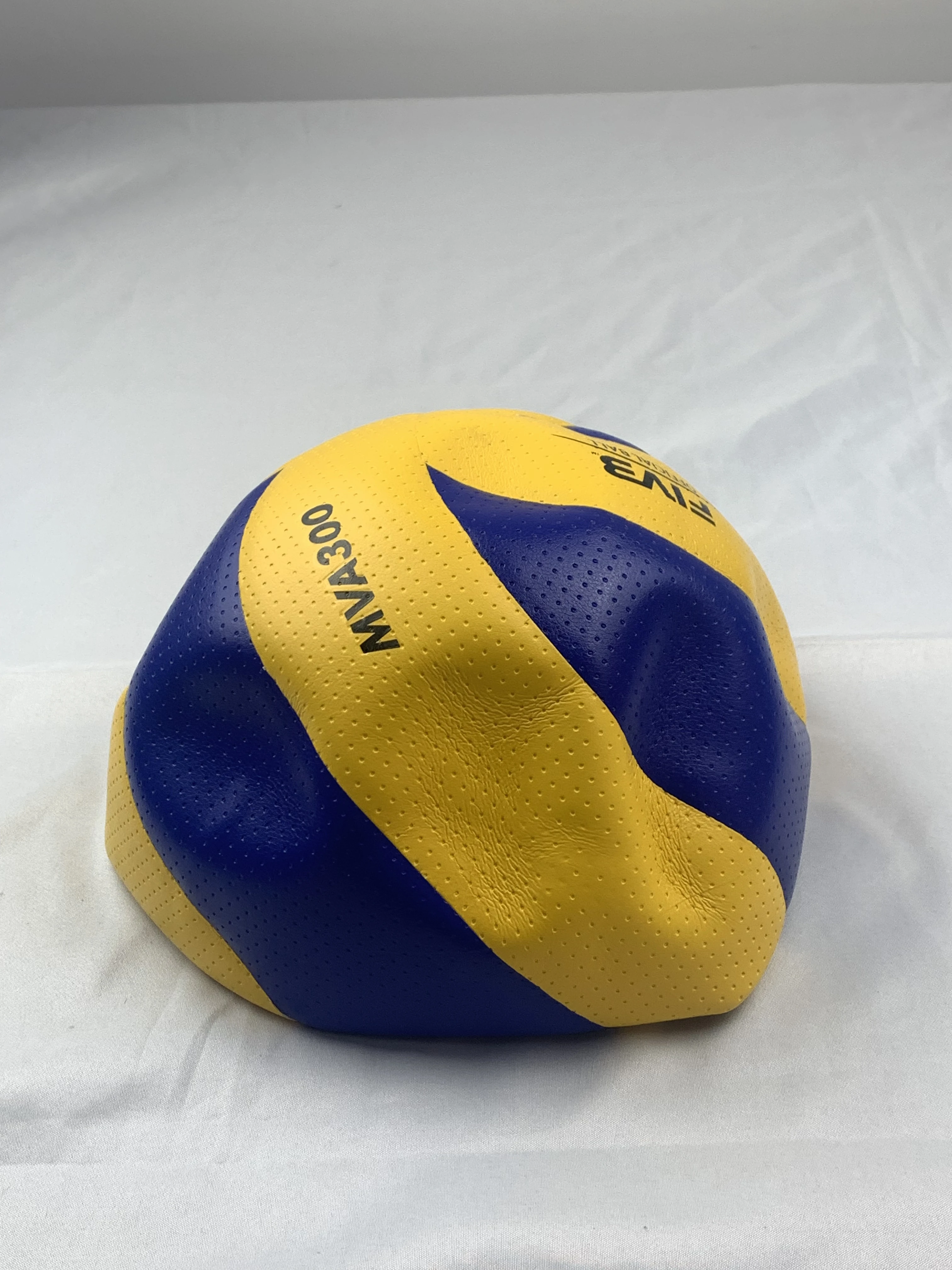 Indoor Volleyball New High Quality Leather PU Soft Beach Volleyball Hard Volleyball MVA300 Training Game Ball 4