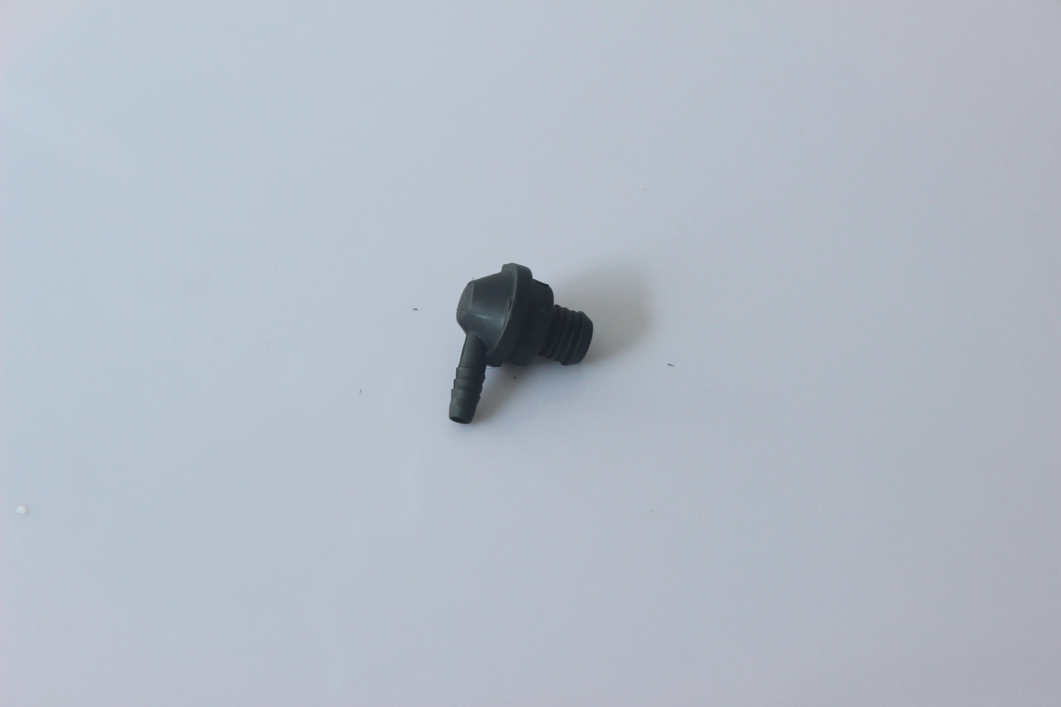 FOR CAR AUTO ENGINE BREATHER CRANKCASE HOSE ONE WAY VALVE PCV Vent 030 103 175B 030-103-175B 030103175B Audi Seat Skoda VW