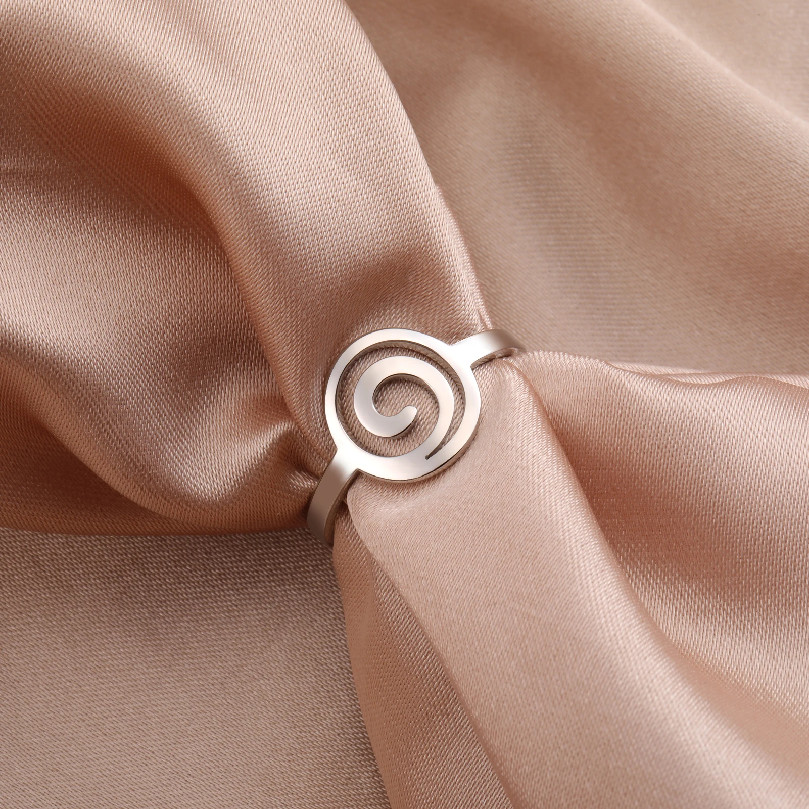 Skyrim دوامة الضفيرة دائرة الفولاذ المقاوم للصدأ الدائري للنساء المألوف والحد الأدنى هدية عيد ميلاد مجوهرات هدية جديدة