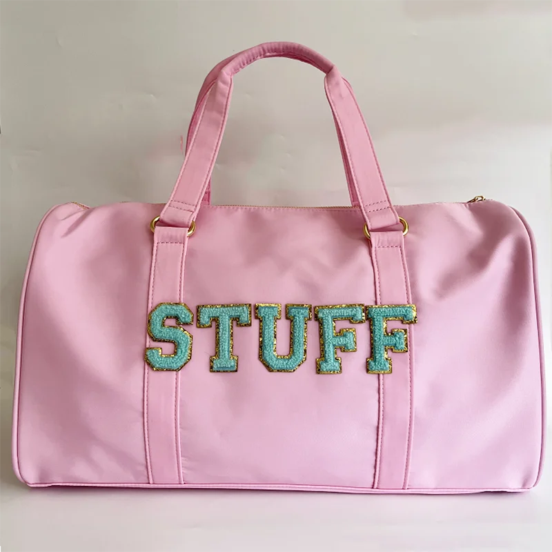 Stock Fashion Nylon Durable Custom Personalize Letter Patches Teenager College Duffel Travel Bag Zipper Weekender Bag For Women