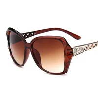 Lunettes de soleil carrées violet à la mode pour femme, verres solaires de marque de luxe, grandes binocles, miroirs pour dames, tendance 2