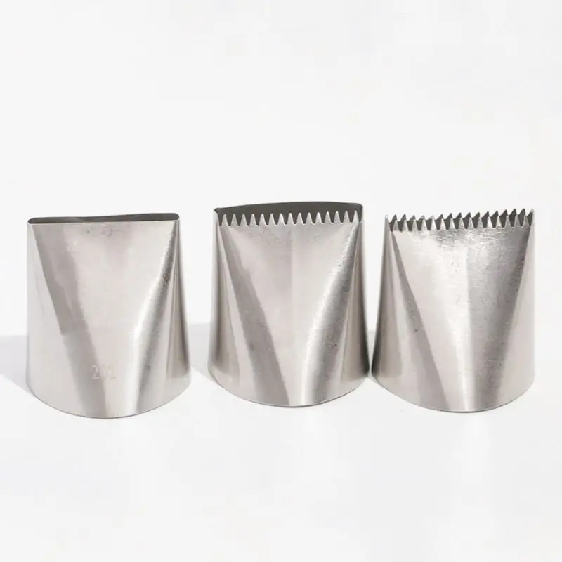 Description Picture 5 of itemExtra Large Stainless Steel Cake Decorating Nozzle DoubleSided Icing Tip Baking Perfect for Home Kitchens Bakeries Restaurants