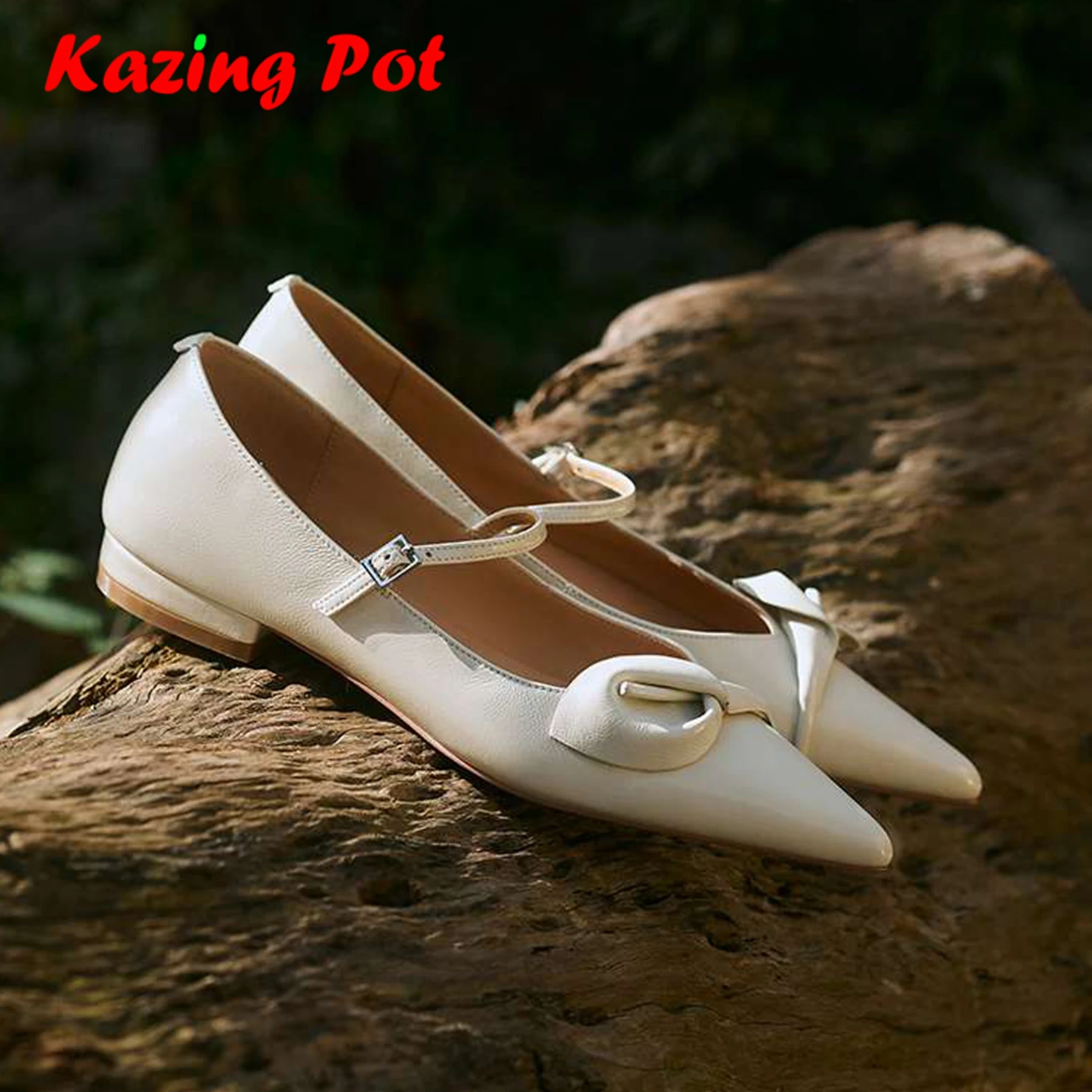 

Krazing Pot Sheepskin Pointed Toe Women Summer Modern Street Wear Low Heels British School Buckle Straps Bowtie Mary Janes Pumps