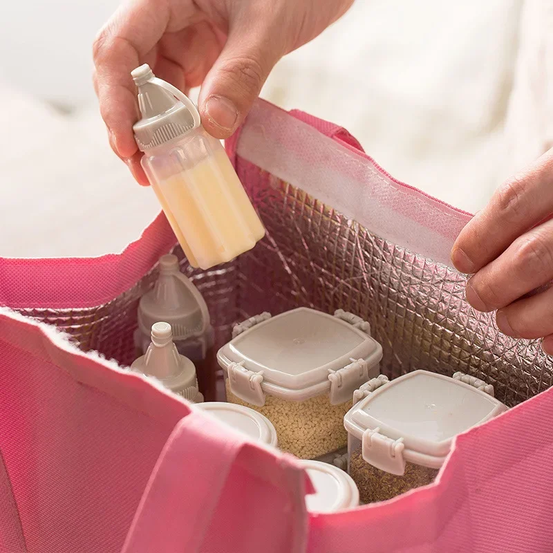 4 Pieces Sauce Squeeze Bottle Plastic Mini Seasoning Box Salad Ketchup Container Outdoor Portable Barbecue Picnic Accessories 3