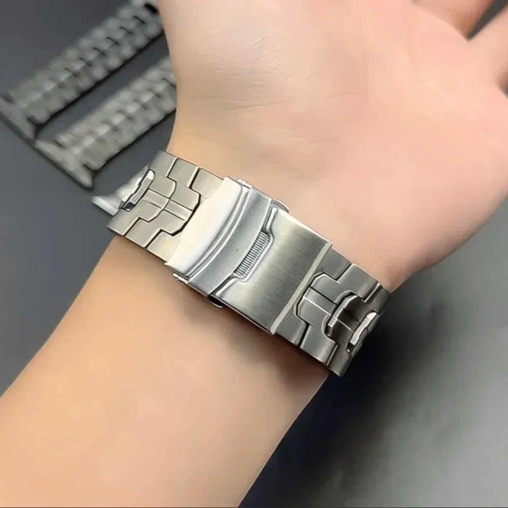 Luxury Men's Titanium Bracelet Strap