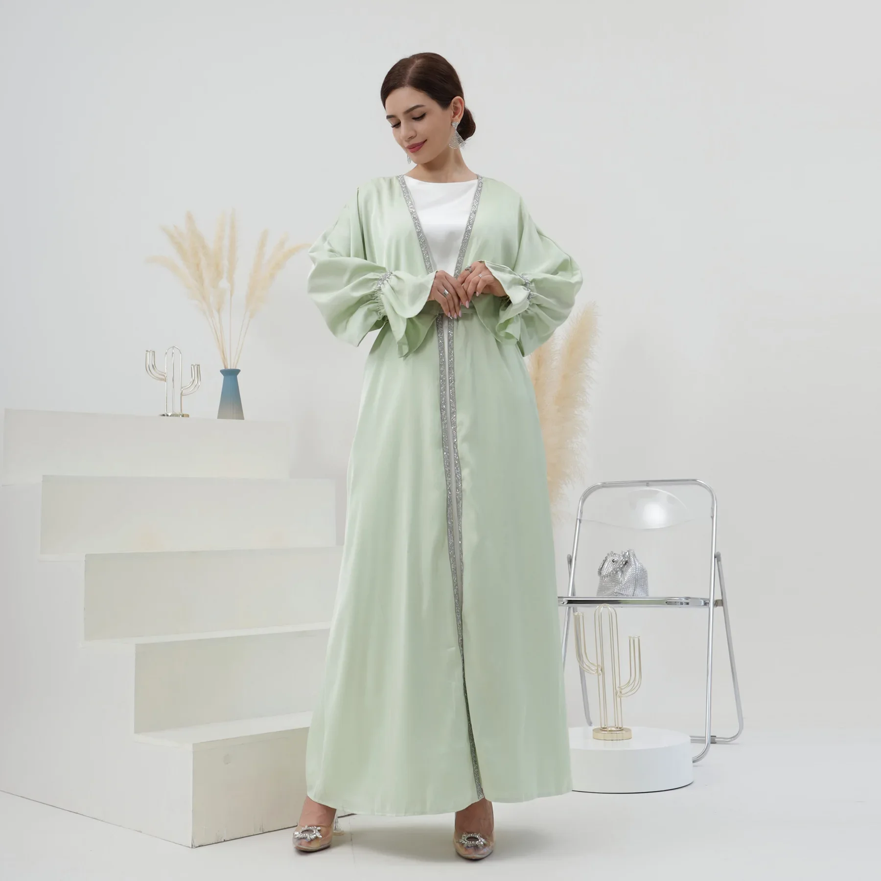Satin Open Abaya Dubai Luxury Muslim Hijab Dress Turkey Flare Sleeves Beads Kimono Abayas for Women Islamic Clothing Kaftan Robe