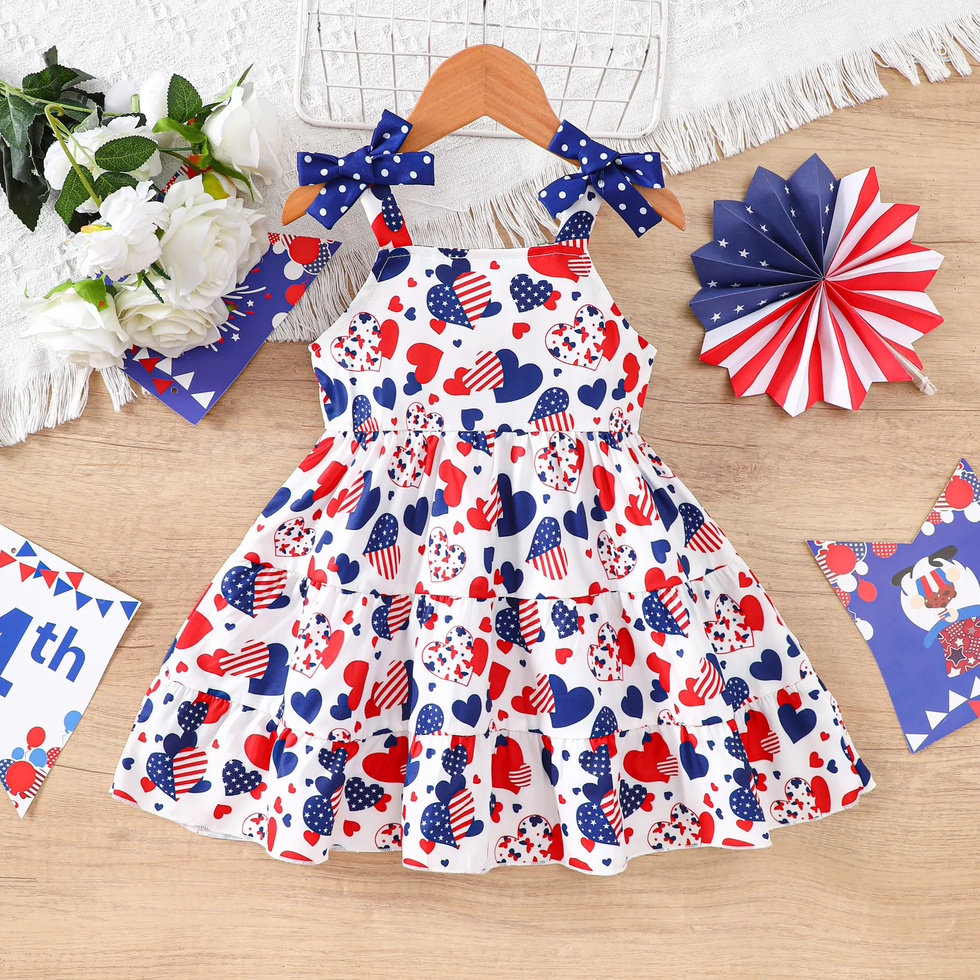 Sommerkleid für kleine Mädchen zum Unabhängigkeitstag, mit Sternen, Streifen, Flaggen und Herzen bedruckt, ärmellos, mit Trägern und Schleife, lässiges Alltagskleid