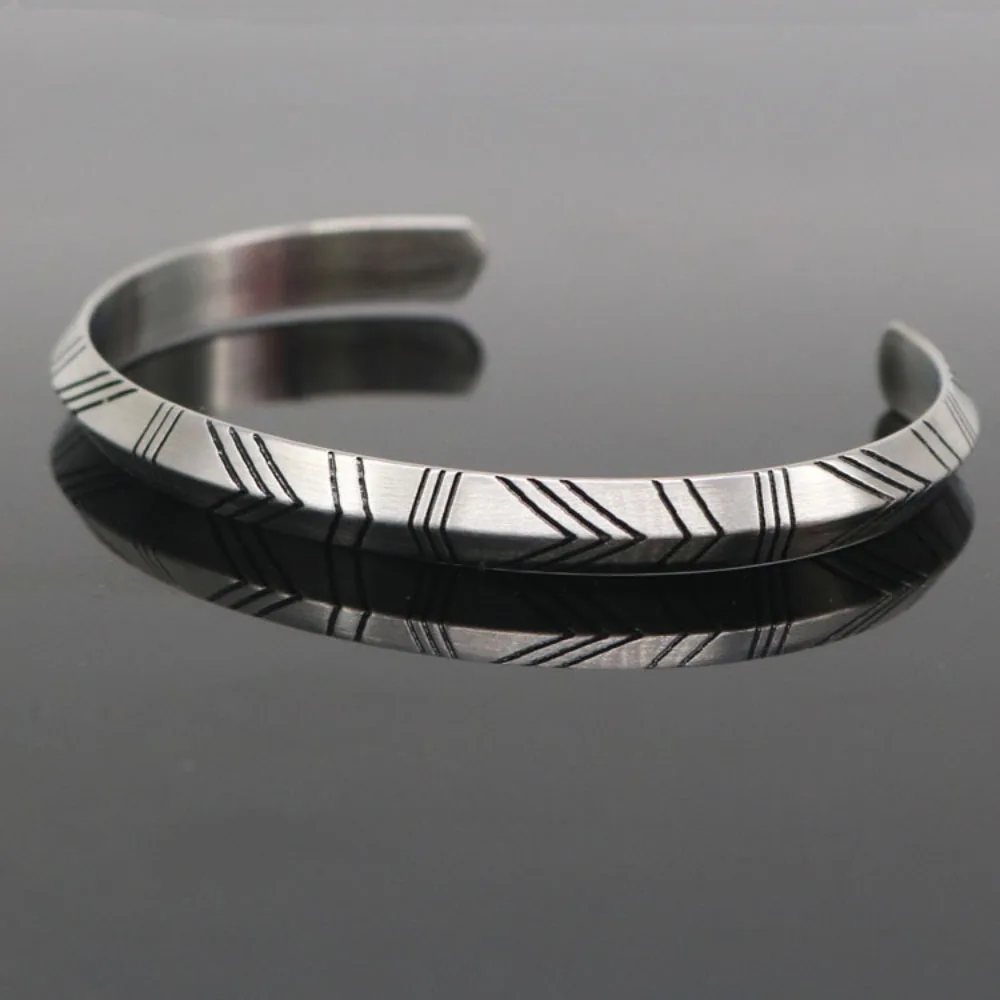Men Nordic Minimalist Triangle Pattern Bangle Bracelet