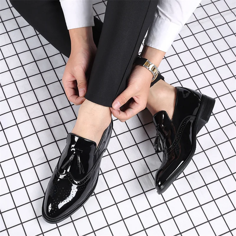 Black Men Dress Shoes Autumn Fashion Business Wedding Footwear Man Comfy Leather Design Formal Shoes Men Europe Style Men Shoes