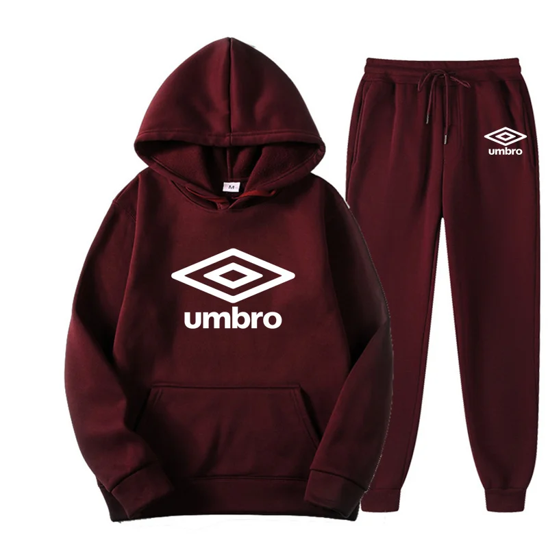 Рисунок 6 - Новый однотонный костюм Umbro с