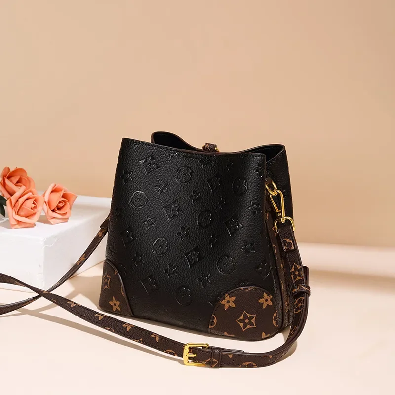 Designer Women Fashion Bags Chain Bag Clutch Tote Bags Wallet Check Purse Solid Hasp Waist Square Stripes Woman s Handbags Classic Flap Handbag